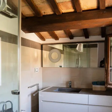 Ducci Design, Infinity Pool Among The Hills Βίλα