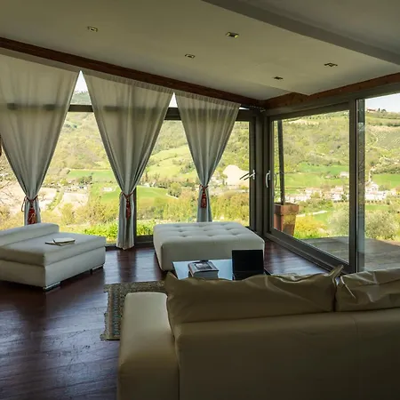 Ducci Design, Infinity Pool Among The Hills Ripe
